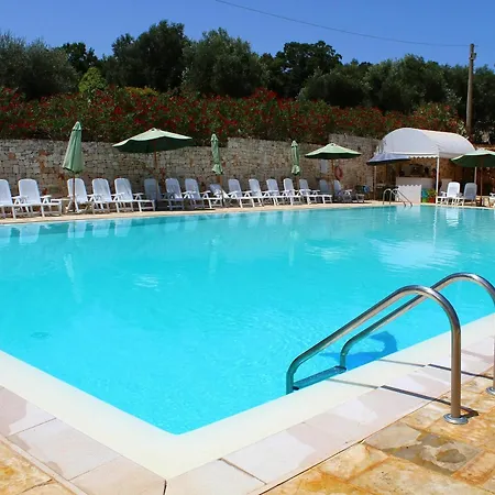 With 3 Bedrooms In Pascarosa, With Private Pool, Furnished Garde Apartment
